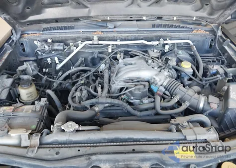 2004 Nissan Xterra Xe z USA, uszkodzony, nr VIN 5N1ED28T94C608264